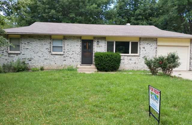 3 Bedroom with Basement in Amanda Arnold School District - 1201 Frontier Lane, Manhattan, KS 66503