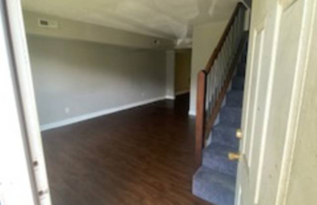 910 Park City Rd photos photos