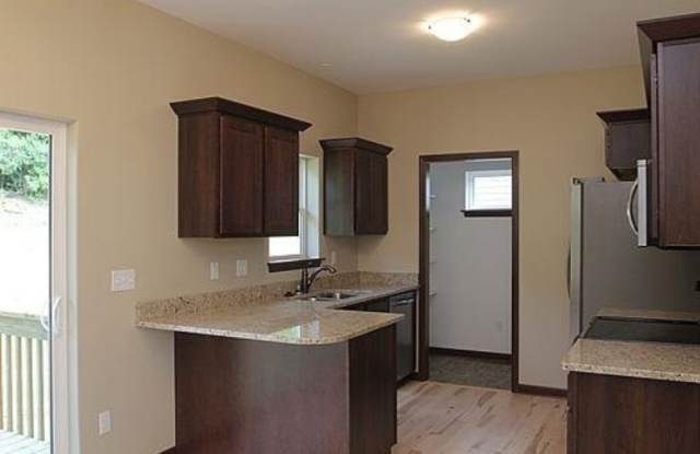 4 Bedroom Home in Mackinaw Village photos photos