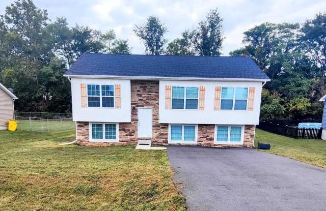 714 WENDOVER Drive - 714 Wendover Drive, Inwood, WV 25413