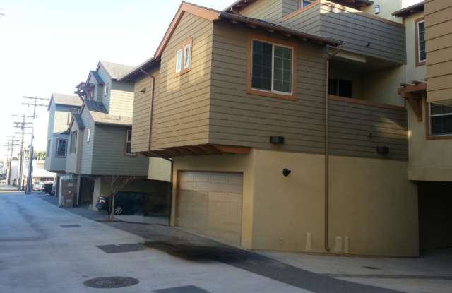 1056 Pearl Street photos photos