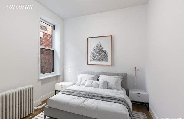 11 Carmine Street Gallery 3