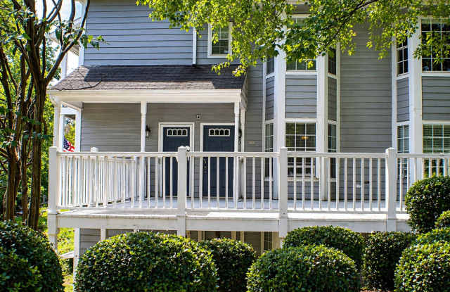 Charming 2-Bedroom Condo in a Peaceful, Tree-Lined Community – Minutes from Uptown Charlotte photos photos