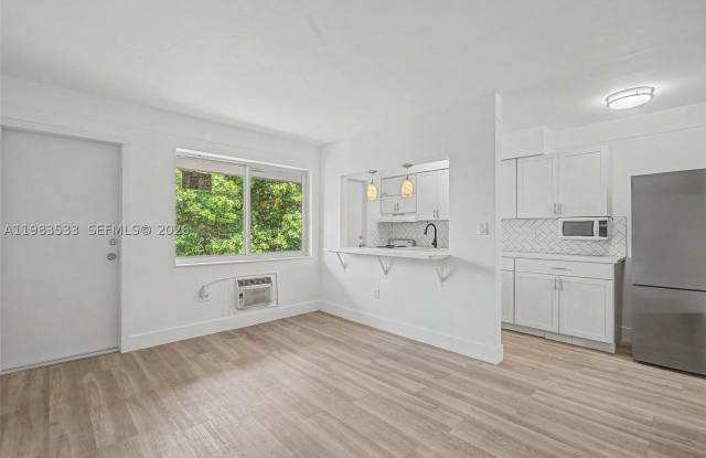 60 NW 79th St photos photos