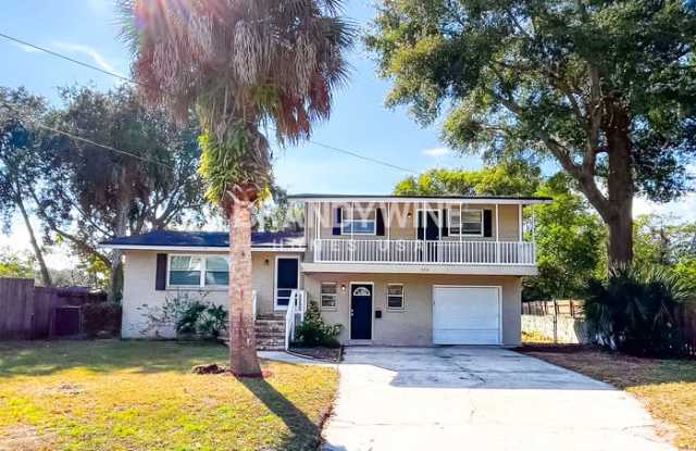 930 Jorick Court West photos photos