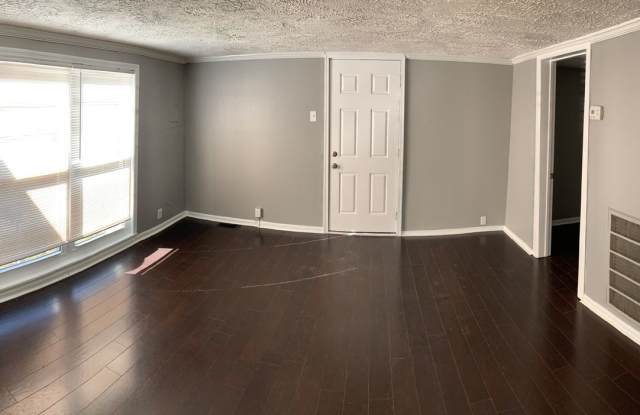 Affordable Country living, right in the city! 2 Bedroom house for rent in Nashville 37217 $1200/mo photos photos