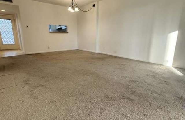 3341 NW 47th Ter photos photos