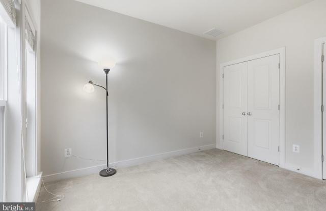 12170 WAVELAND Gallery 4