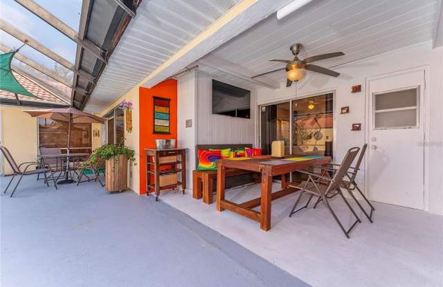 2BR/2BA Orlando Villa with Private Pool & 2-Car Garage — $1,850/mo Gallery 4