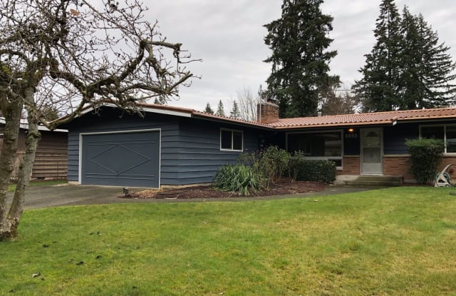 2652 153rd Ave SE - 2652 153rd Avenue Southeast, Bellevue, WA 98007