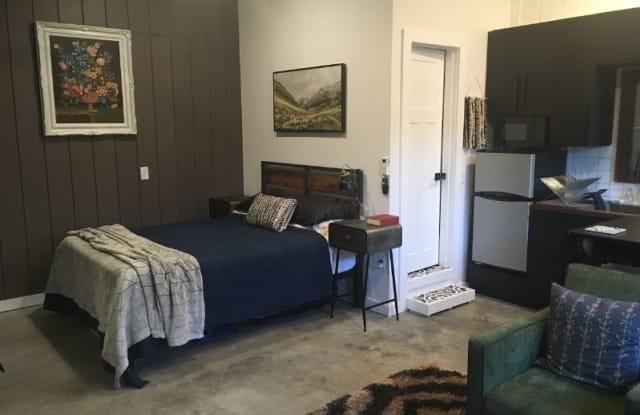 1807 Walnut Ave - 1807 Walnut Avenue, Austin, TX 78702