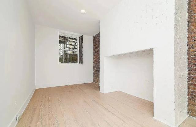 318 West 14th Street Gallery 4