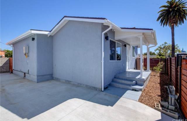 1939 W 36th Place Gallery 4