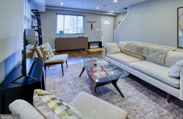 4709 JAY Street NE photos photos