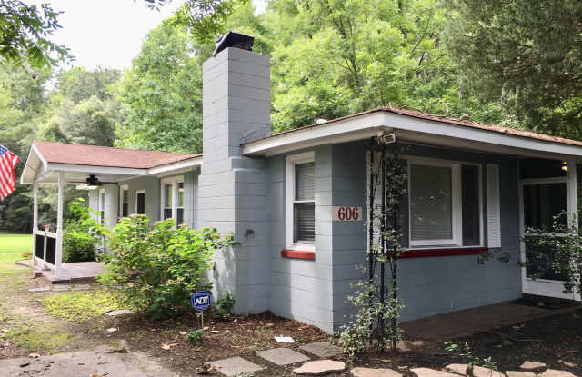 3 Bedroom 2 Bath House in Summerville photos photos