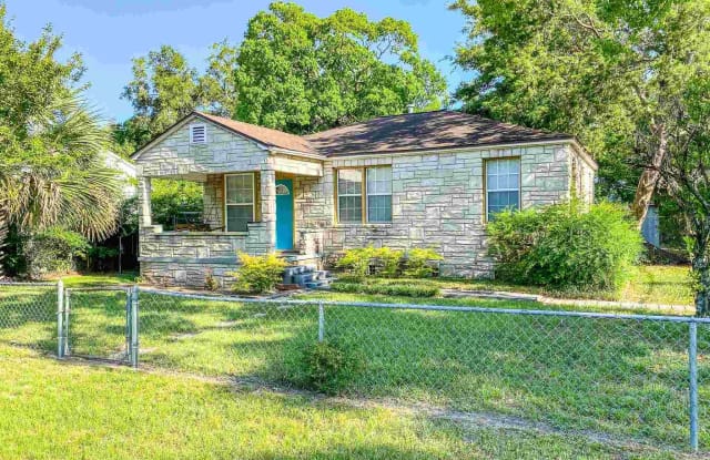 1681 W Intendencia - 1681 West Intendencia Street, Pensacola, FL 32502