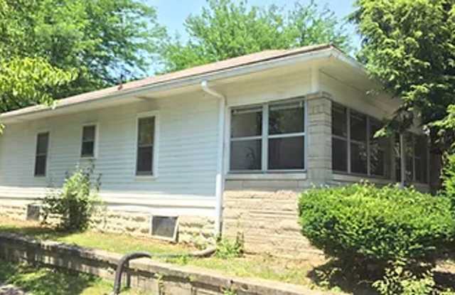 1012 Lincoln photos photos