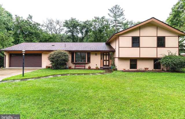 9907 CORSICA Street - 9907 Corsica Street, Oakton, VA 22181