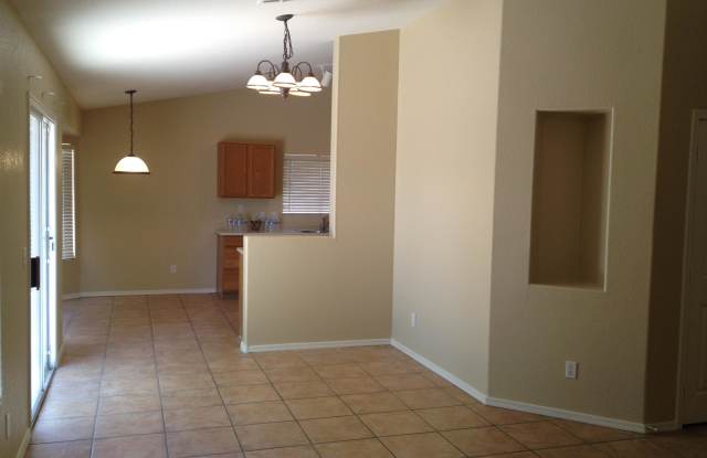 1182 S BRIDGER Drive Gallery 4