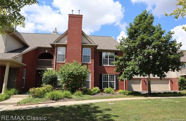 28231 Carlton Way Drive - 28231 Carlton Way Dr, Novi, MI 48377