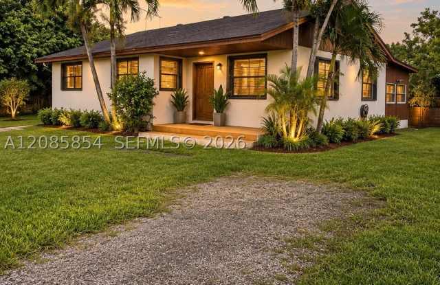 19471 SW 198th St Gallery 1