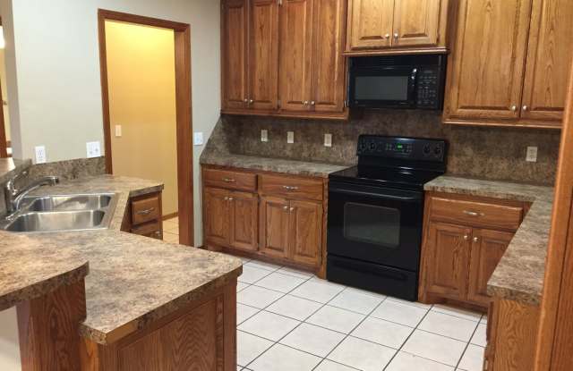2 Bed 2 Bath duplex in Moore! photos photos