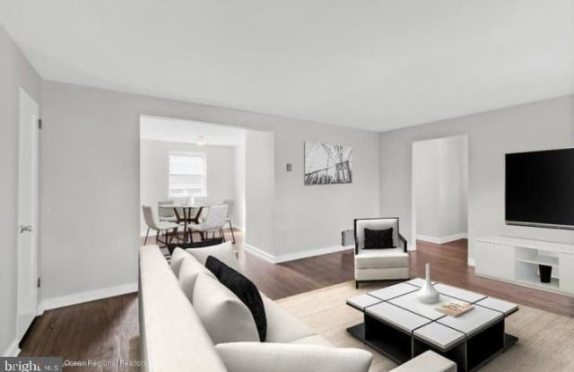 71 MANOR DRIVE - 71 Manor Drive, Red Bank, NJ 07701
