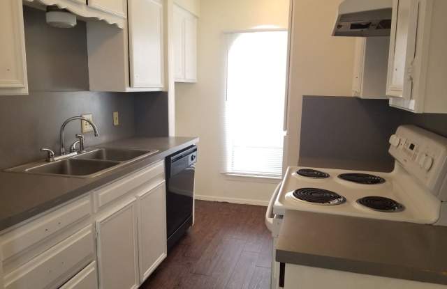 2215 Westyork Dr Gallery 3