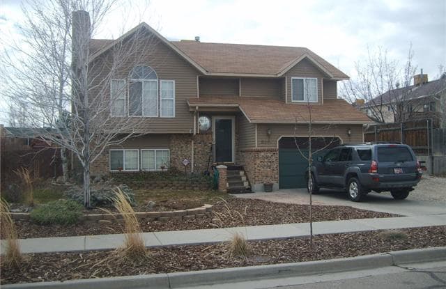 5281 W SAGUARO DR - 5281 W Saguaro Dr, West Jordan, UT 84081