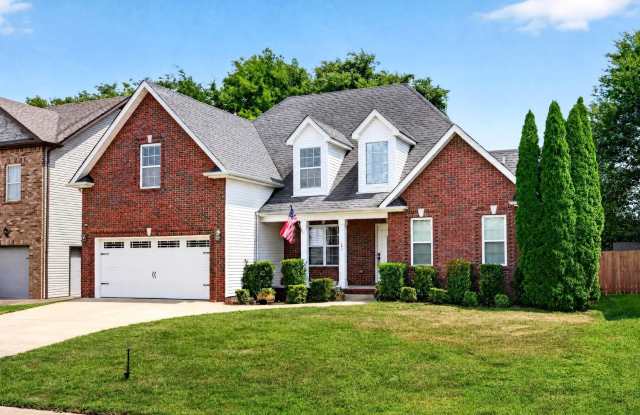 No HOA & only Miles from Ft. Campbell! 4 Bedroom House in Established Neighborhood. Gallery 1
