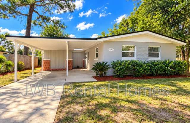 7742 Kershaw Dr S Gallery 1