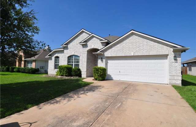 Beautiful home walking distance to Hutto High School photos photos