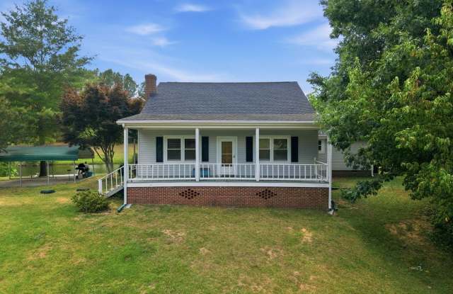 Waterfront Retreat in the Heart of Lillington photos photos