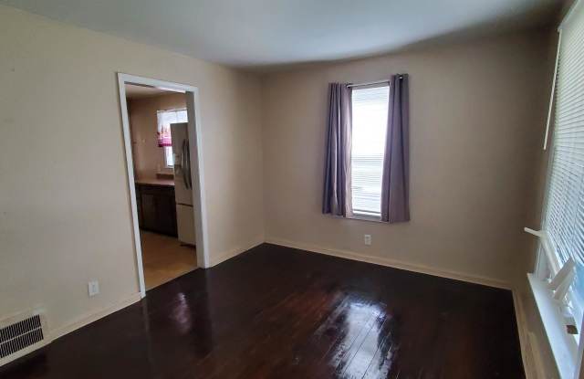 3213 Brandon Gallery 3