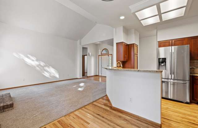 Charming 3-Bedroom Retreat with Room to Grow and Pet-Friendly Perks! Gallery 4