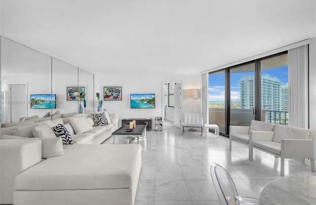 2800 N Ocean Dr photos photos