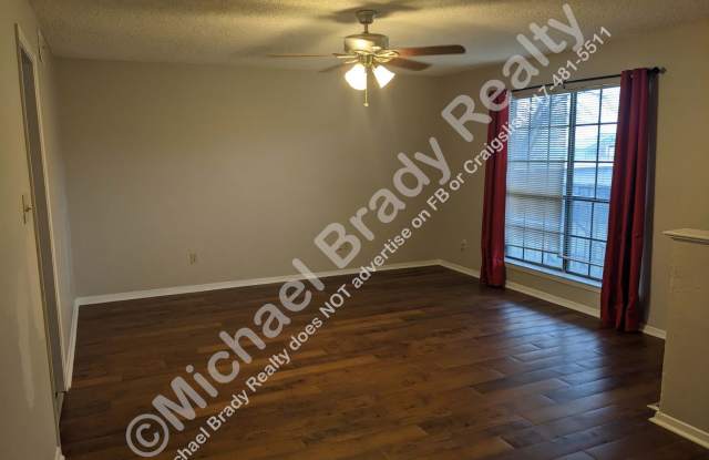 2 Bedroom 2 bath unit - 228 Vista Way, Benbrook, TX 76126