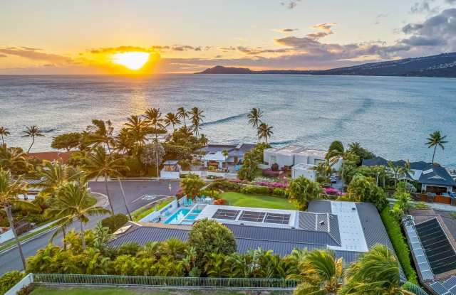 Exquisite haven in prestigious Portlock! AC, Ocean Views, Pool, Hale Ola Gallery 3