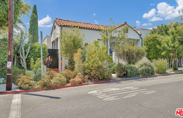 847 St Hammond - 847 West Hammond Street, Pasadena, CA 91103