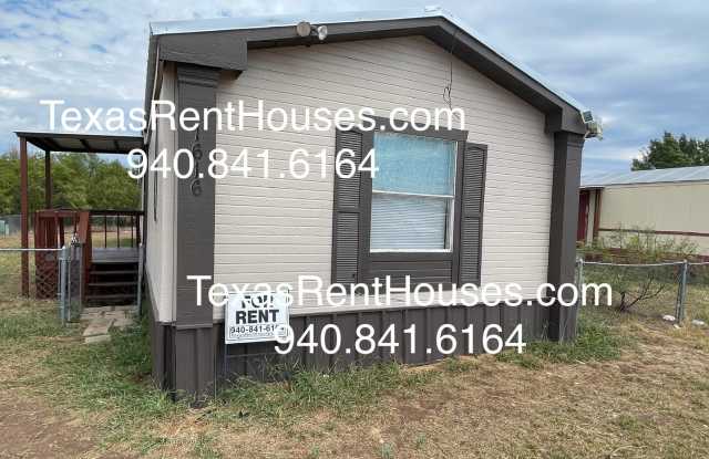 3/2 $100 DISCOUNT FOR RENT PAID BY 1ST OF MONTH (net rent $800) photos photos