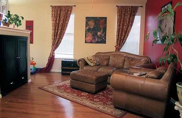 1708 Forsythe Drive Gallery 2