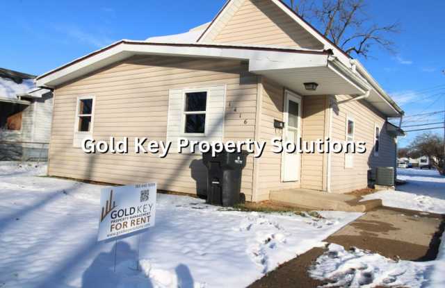 3 BR House with 2 FULL Baths and Central Air NO SECTION 8 - 1416 Halford Street, Anderson, IN 46016