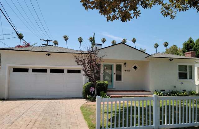 Stunning Remodeled 4 Bedroom House with Large Front Yard, Garage, Pool & Spa in Studio City! photos photos