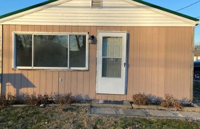 Buckeye Lake Two Bedroom House - 4774 Walnut Road, Buckeye Lake, OH 43008
