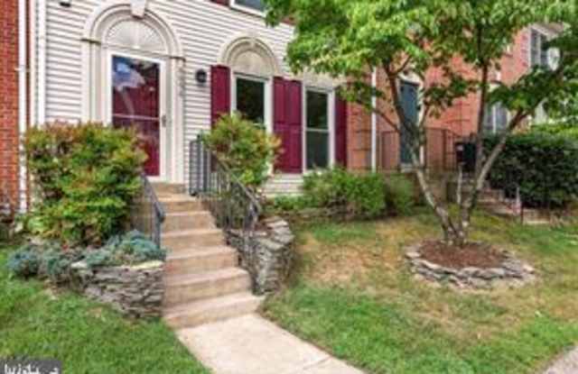 6056 ROCKTON COURT Gallery 2