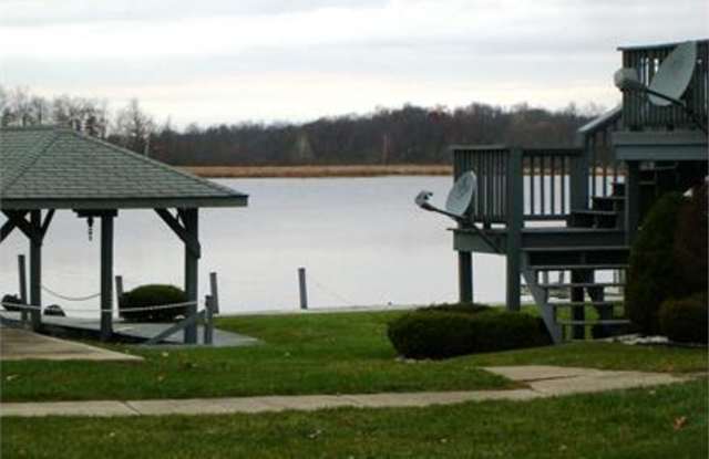 2560 Oakwood Dr - 1 - 2560 Oakwood Drive, Hillsdale County, MI 49242