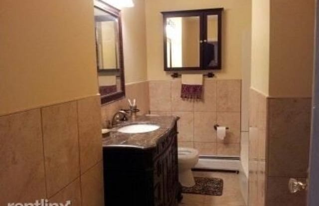78 14-th St. 1 - 78 14th St, Somerset, NJ 08873
