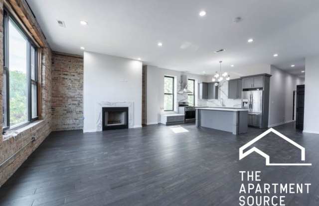 2701 West Thomas St. Gallery 2