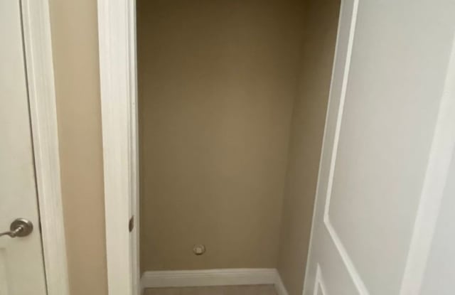 508 Dement Circle Unit #F Gallery 4