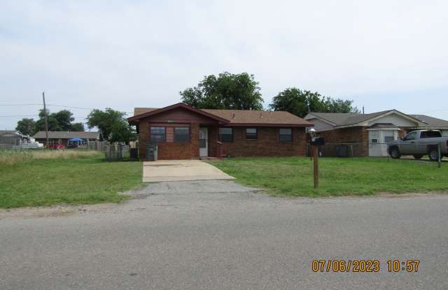 $200 off move in special. HOUSING ASSISTANCE APPROVED - 1203 Southwest Bishop Road, Lawton, OK 73501